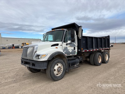 2005 International 7500 6x4 T/A Dump Truck