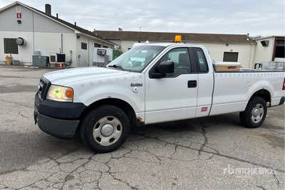 2007 Ford F-150 XL 4x2 Extended Cab Pickup