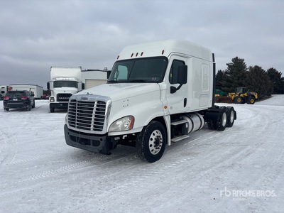 2016 Freightliner Cascadia 125 6x4 T/A Slaapcabine Trekker
