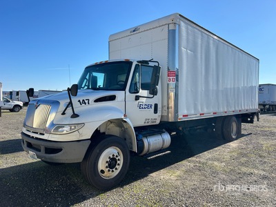 2015 International 4300 4x2 Van Truck