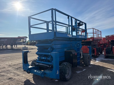 2014 Genie GS-5390RT 4x4 Dual Fuel シザーリフト