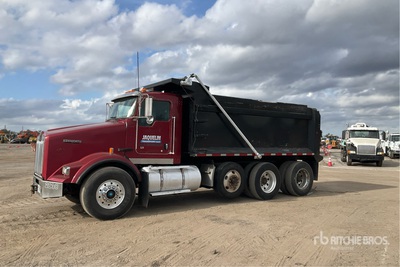 2013 Kenworth T800 8x4 Tri/A Dump Truck