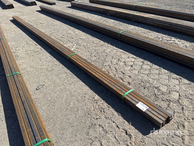 Quantity of (12) 2025 Kit Containers 20 ft 1.5 in O.D. Square الأنابيب