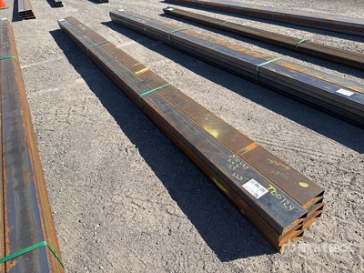 Quantity of (8) 2025 Kit Containers 18 ft 7 in 2 in x 6 in O.D. Rectangle الأنابيب