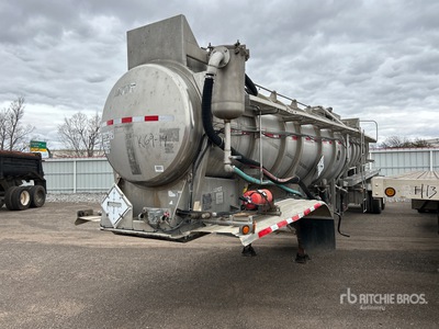 1993 Brenner 1-6000-SS-DC 6000 gal T/A Vacuum Tanker Trailer