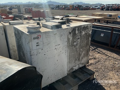 Quantity of (2) Steel Tanque de combustible