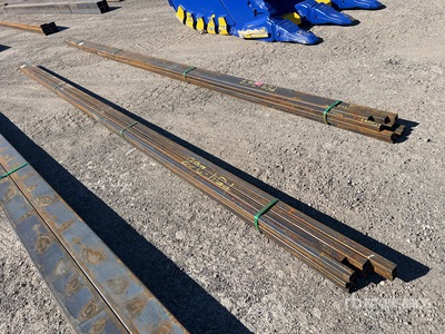 Quantity of (12) 2025 Kit Containers 20 ft 1.5 in O.D. Square الأنابيب (Unused)