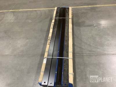 (100) Assorted Metal Brackets