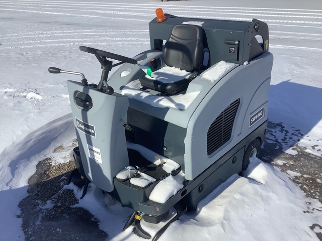 2022 Nilfisk SW4000 49 Ride-On Electric Floor Sweeper 2022 Nilfisk SW4000 49 Ride-On Electric Floor Sweeper