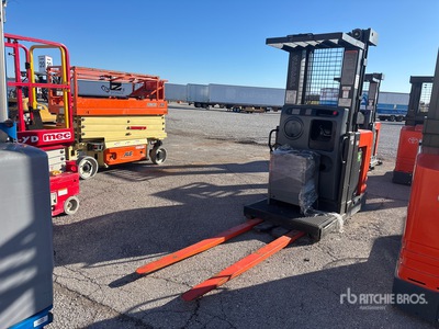 2018 Toyota 7BPUE15 2000 lb Order Picker