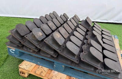 Quantity of (100) Part Number 6Y-7795 Pad Equalizer Bars (Unused) - Fits D7R