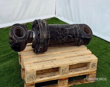 Part Number 459-7047 Lift Cylinder GP-8 (Unused) - Fits R1700