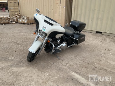 2017 Harley-Davidson Electra Glide Cruiser Bike