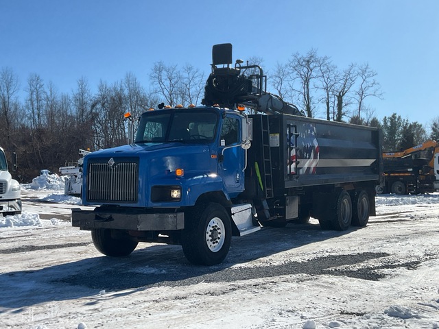 Knuckle Boom on 2005 International 5600i 6x4 Grapple Dump Truck Knuckle Boom on 2005 International 5600i 6x4 Grapple Dump Truck