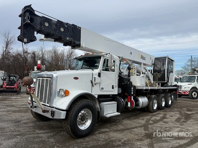 Altec AC40-152S on 2017 Peterbilt 365 Boom Truck