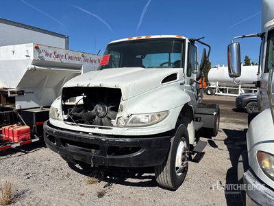 2010 International 4400 4x2 S/A Day Cab Truck Tractor (Inoperable)