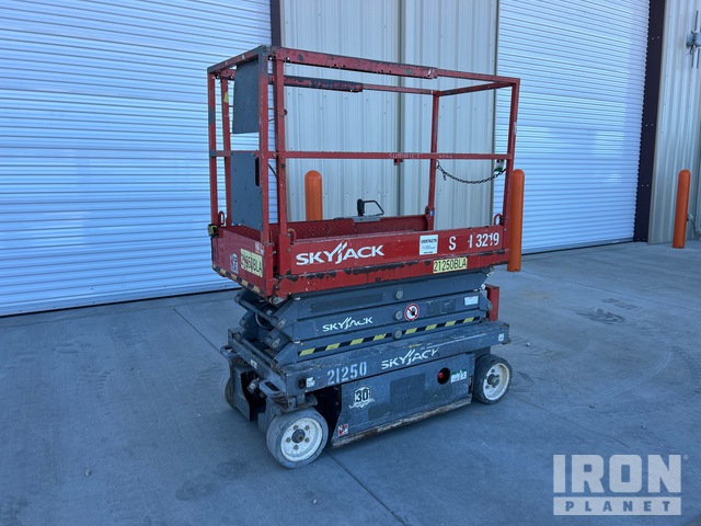ELEVADOR TIJERA 2015 SKYJACK SJIII3219
