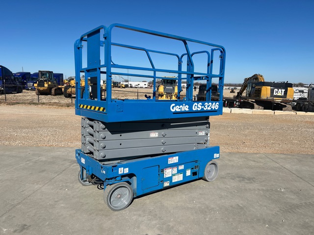 2014 Genie GS-3246 Electric Scissor Lift 2014 Genie GS-3246 Electric Scissor Lift
