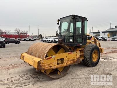 2012 (unverified) Cat CS56 Smooth Drum Compactor