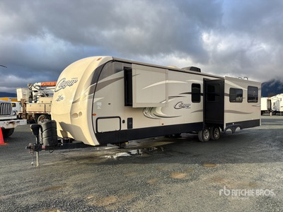 2017 Keystone 32 ft T/A Travel Trailer