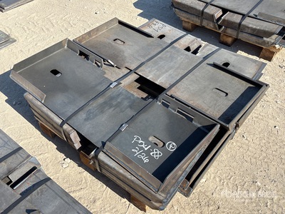 Quantity of (10) 2025 Kit Containers QT-F-BLANK Skid Steer Attachment Mounting Plate (Unused)
