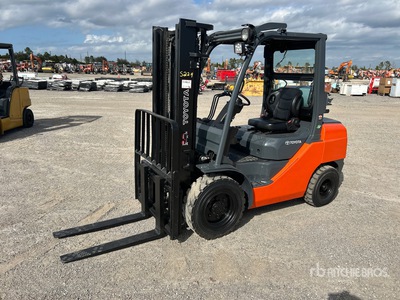 2010 Toyota 8FGU30 5820 lb Cushion Tire Forklift