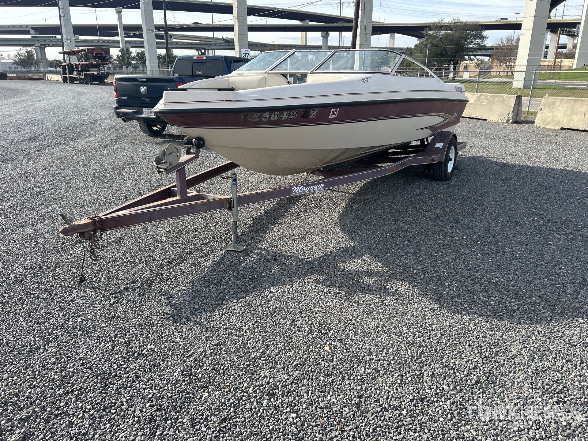 1998 Glastron GS205FS 20 ft Bass Boat w/2007 Magnum Gaston GS205 Trailer