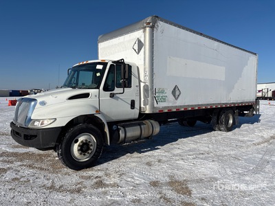 2017 International 4300 4x2 Moving Van Truck