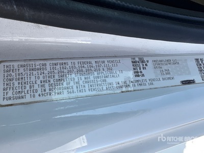 2007 Freightliner M2 106 4x2 サービスカー