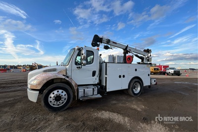 2016 Freightliner M2 106 4x2 شاحنة خدمة