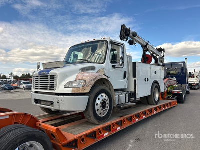 2016 Freightliner M2 106 サービスカー