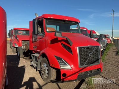 2021 Volvo VNR 6x2 T/A Day Cab Truck Tractor (Inoperable)