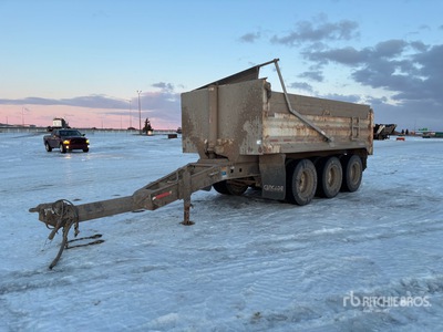 2018 Cancade Tri/A Remolque volcador con acoplado