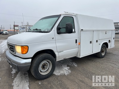 2005 Ford E-350 Utility Truck