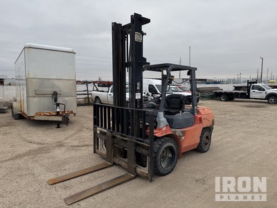 2005 Toyota 7FDKU40 8200 lb Cushion Tire Montacargas