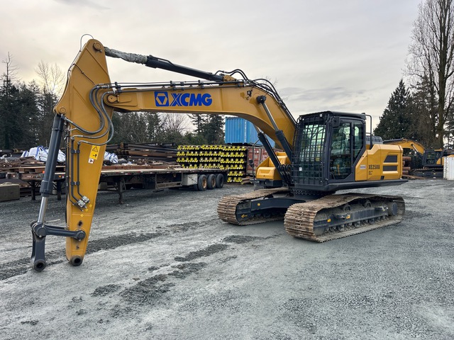 2022 XCMG XE250U Tracked Excavator (Unused)