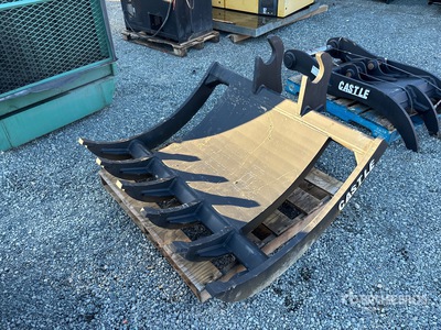 Castle WBM-135 54 in Q/C Rastrillo para excavadora - Fits Hitachi / JD 135 (Unused)
