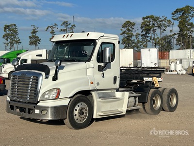 2016 Freightliner Cascadia 125 6x4 T/A Day Cab Truck Tractor