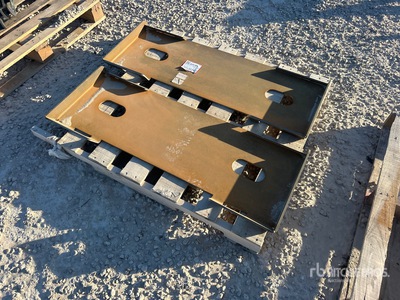 Quantity of (2) 2026 GIYI GIYI-S10 Skid Steer Attachment Mounting Plate (Unused)