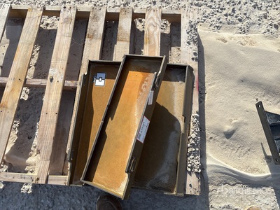 Quantity of (3) 2026 GIYI Mini Skid Steer Attachment Mounting Plate (Unused)