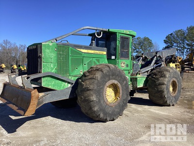 2022 John Deere 848L-II 4x4 Disboscatore