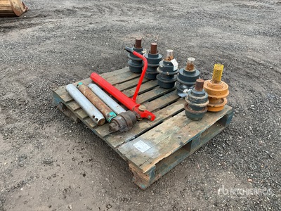 Quantity of (1) Pallets of Rollers & 80mm Pins