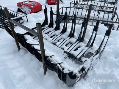 2026 GIYI GY-CLG72 72 in Skid Steer Grapple (Unused)