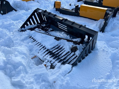 2026 GIYI GY-RB66 66 in Skeleton Skid Steer Bucket (Unused)