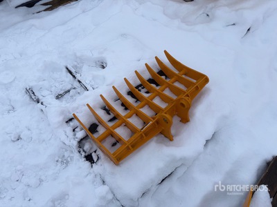 2026 GIYI Pro Excavator Rake - Fits Cat 303 (Unused)