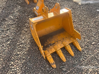 2026 GIYI 24 in Digging Excavator Bucket - Fits Cat 303 (Unused)