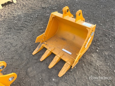 2026 GIYI 24 in Digging Excavator Bucket - Fits Cat 303 (Unused)