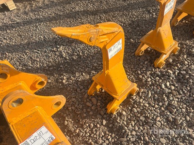 2026 GIYI 19 in Excavator Ripper - Fits Cat 303 (Unused)