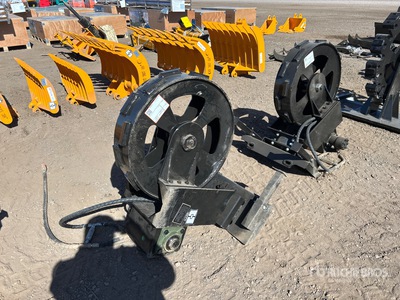 2026 GIYI GY-CW43 Mini Skid Steer Steering Compactor Wheel Varios implementos minicargadora (Unused)