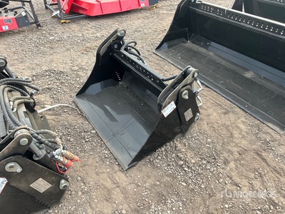 2026 GIYI GY-XKH39 Mini Skid Steer Bucket (Unused)